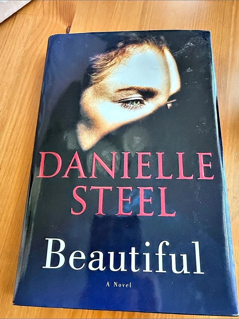 Delacorte Press Beautiful Danielle Steel Novel